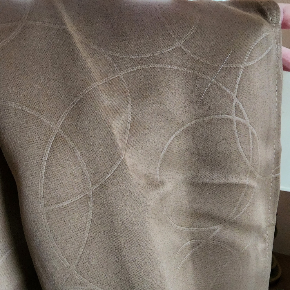 Curtains - Picture 3 of 4